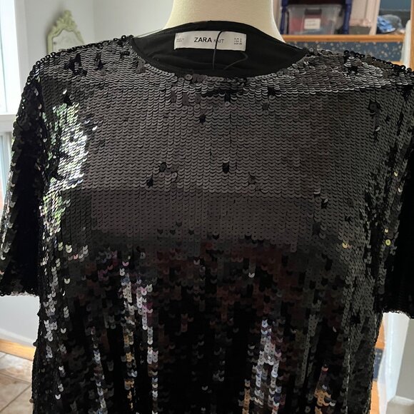 Zara Knit Size S Black Round Neck Short Sleeve Sequin Fringe Hem Top NWT - Picture 3 of 16